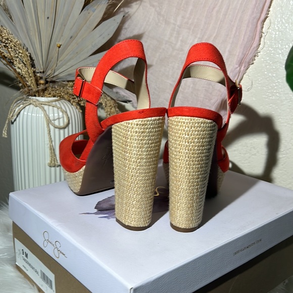 Jessica Simpson platform - Picture 3 of 3